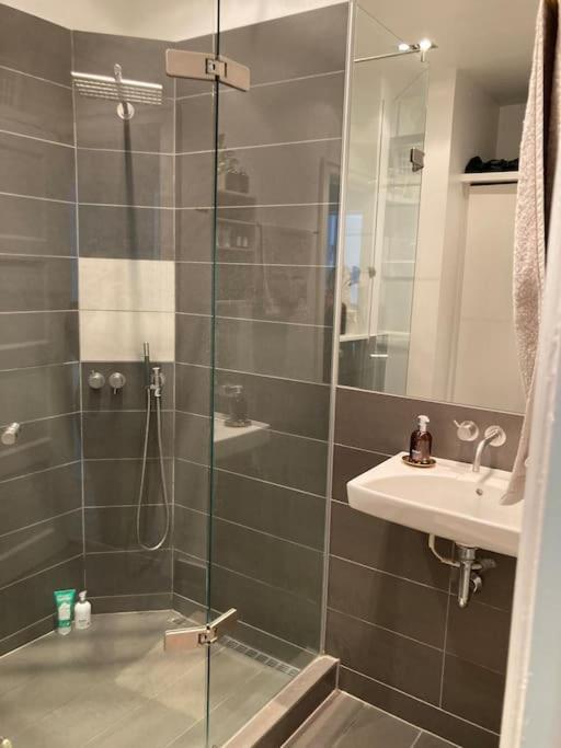Skon Lejlighed Pa Frederiksberg Apartment
